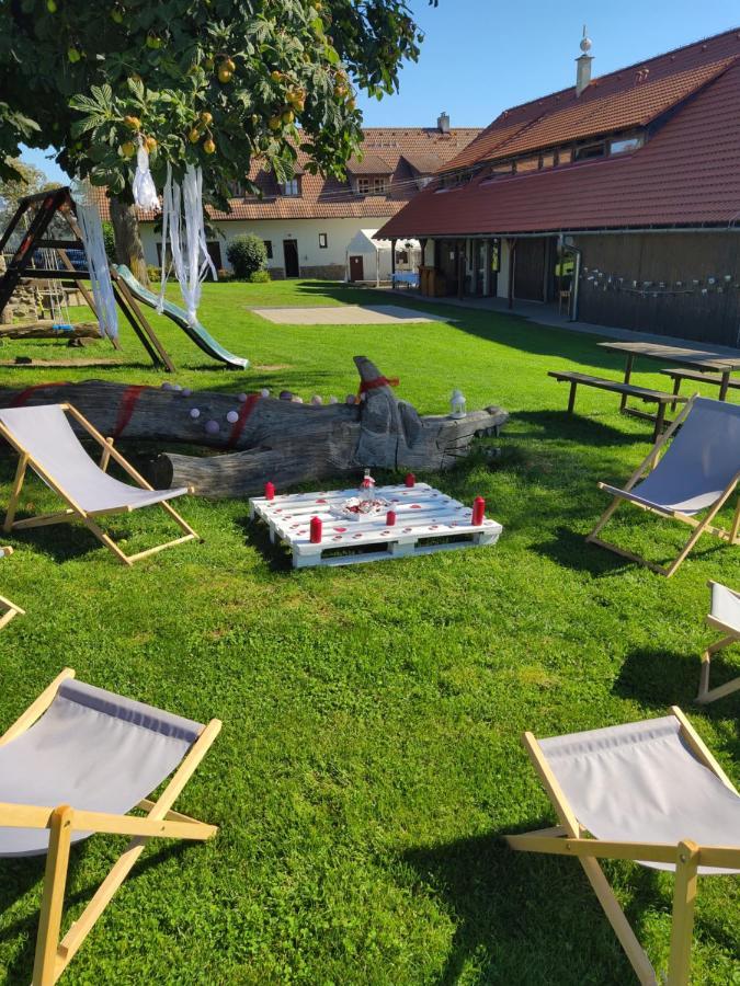 Hostinec U Zamecku Klokočov Kültér fotó