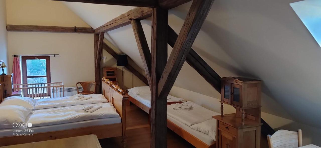 Hostinec U Zamecku Klokočov Kültér fotó